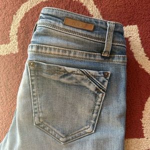 Buckle Black Skinny 25 Length 32”